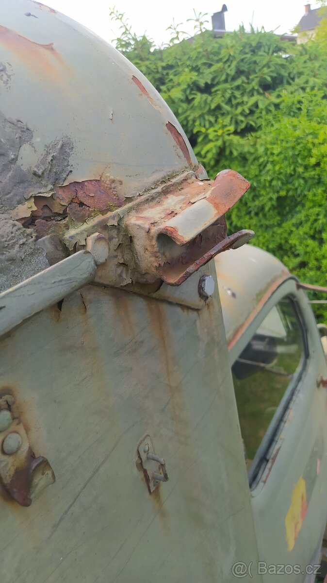 Držáky na přední jeřáb nárazníku v3s a Cívka na lana - 5