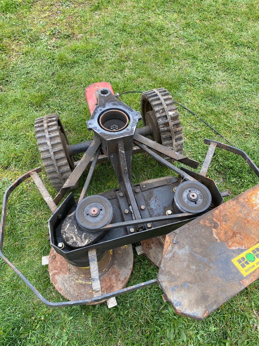 Dvoububnová sekačka BDR 700 - 5