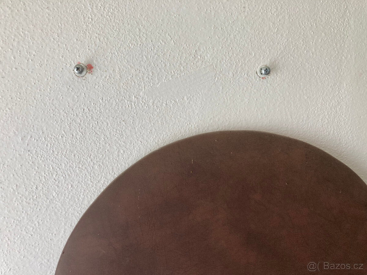 Věšák, předsíňová stěna čalouněná s háčky za 500 kč - 5