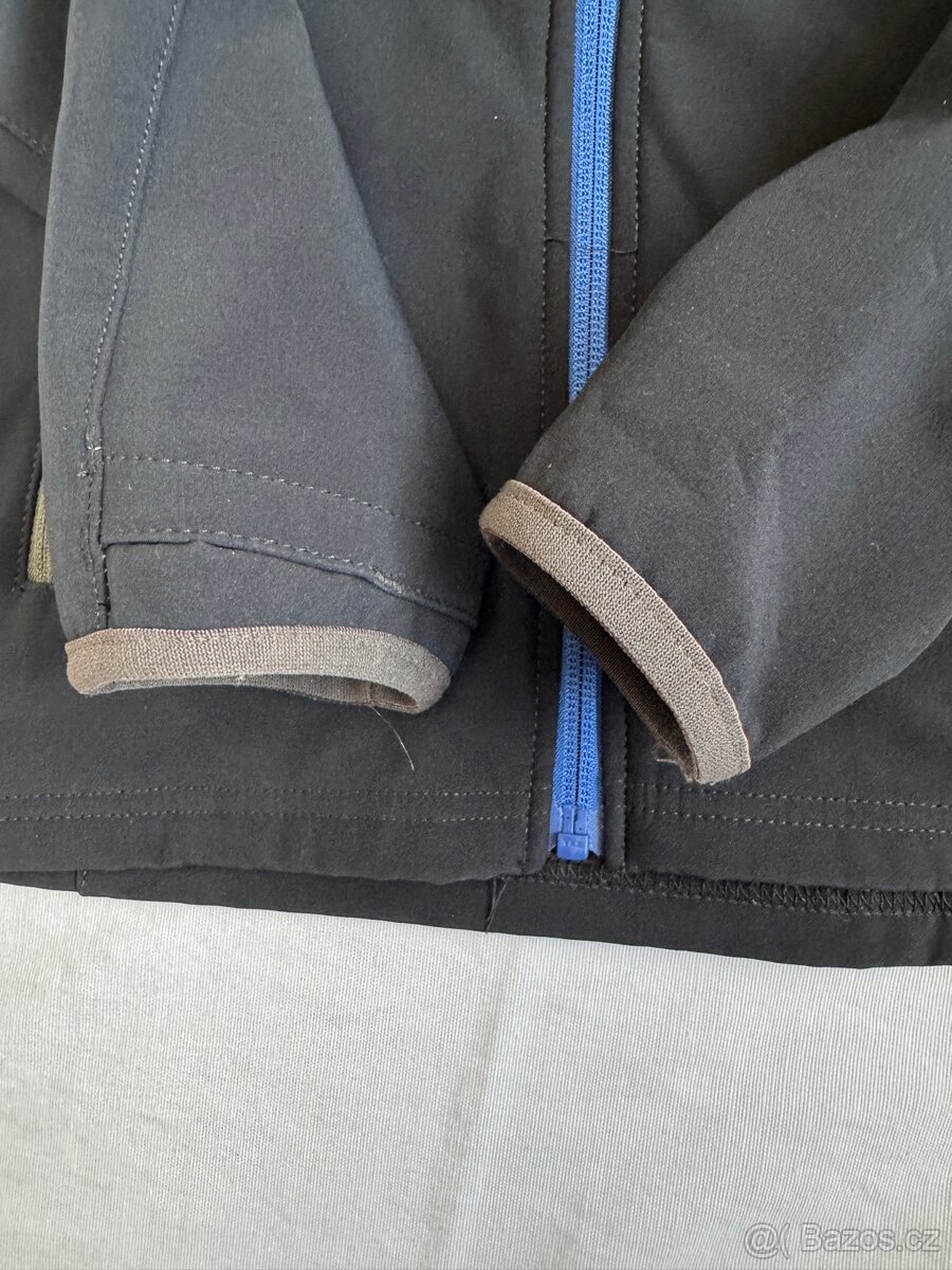 Quechua Dětská turistická softshellová bunda 134 - 5
