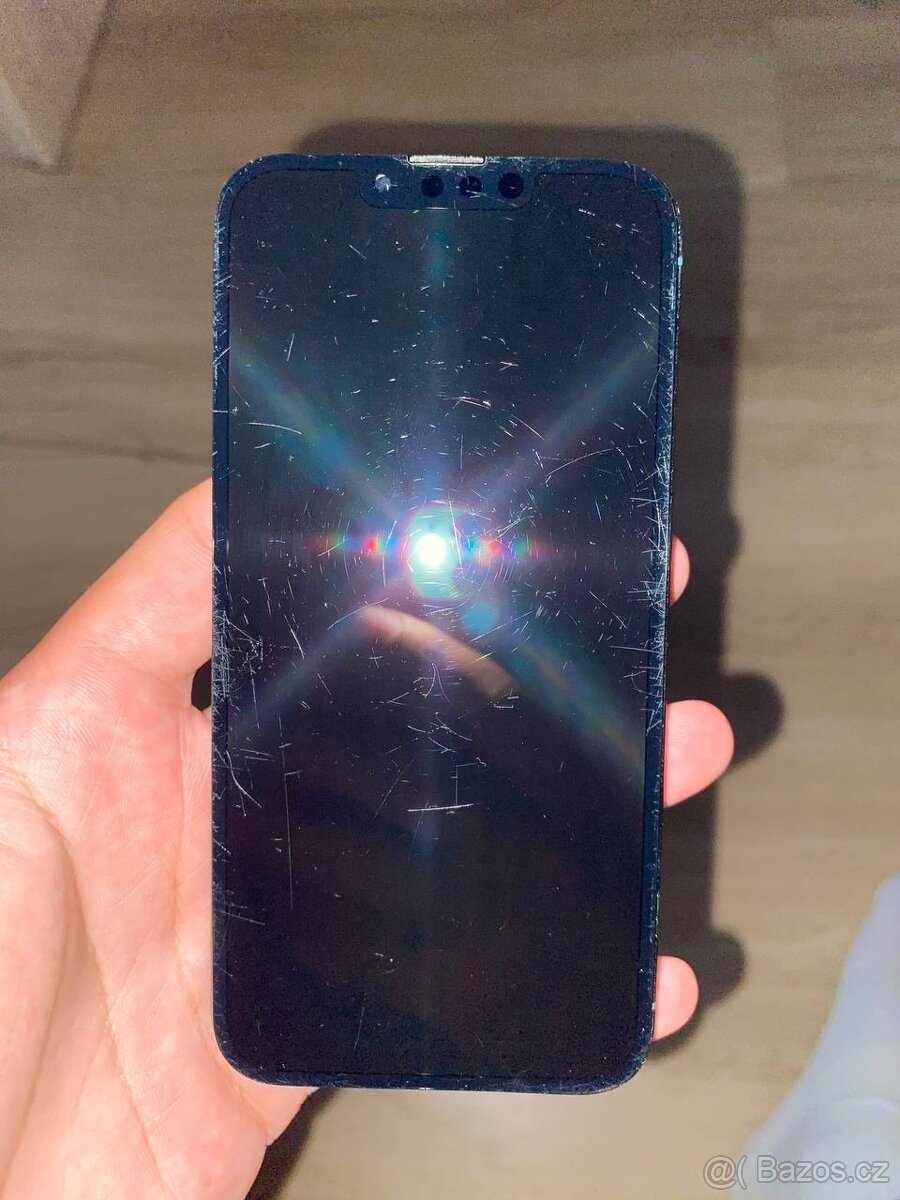 Prodávám iPhone 13 Pro 128 GB - 5