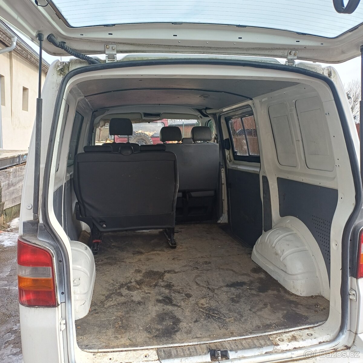 VW Transporter T5 1.9 TDI 63Kw 5 míst - 5