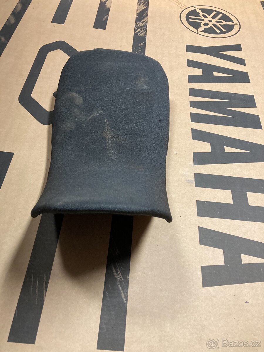 Yamaha XTZ 700-Sedadlo - 5