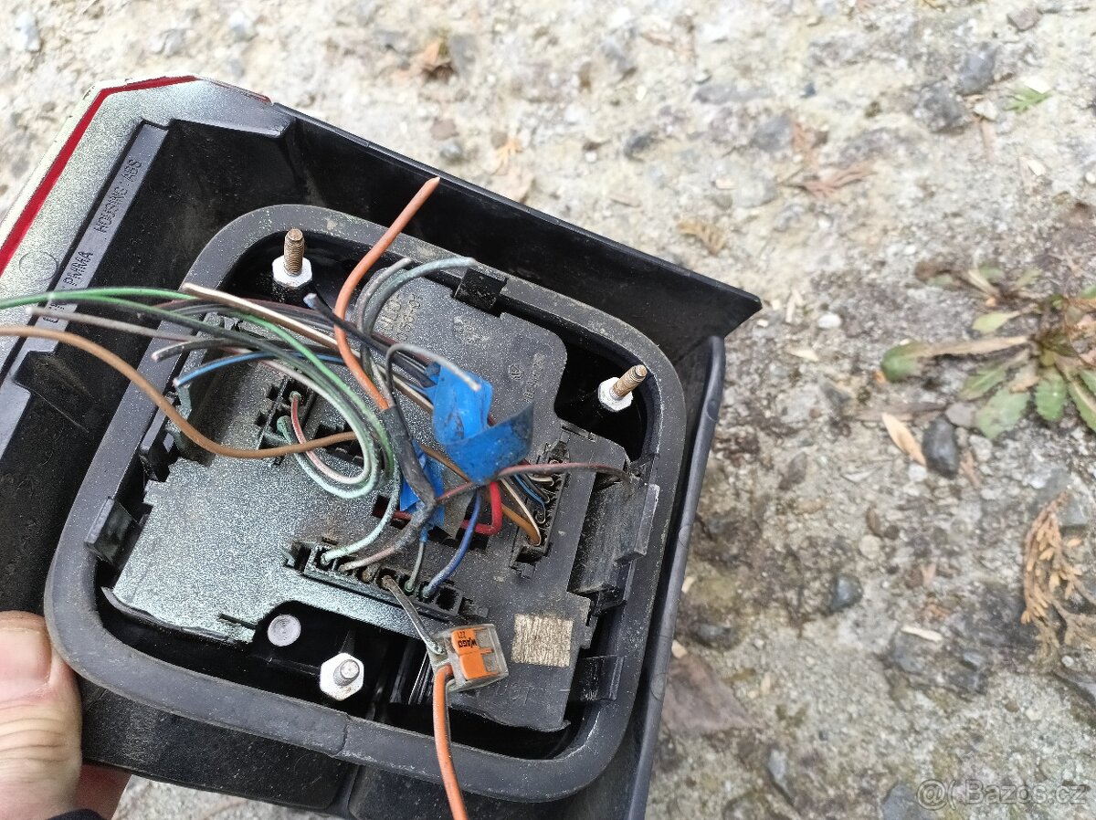 VW T4 - zadní led světla - 5