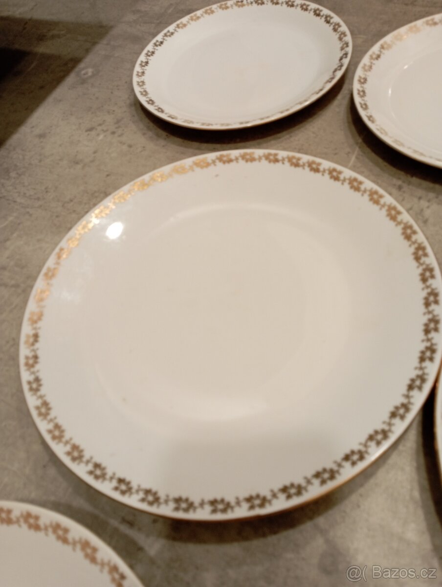 Sada talířů - 5