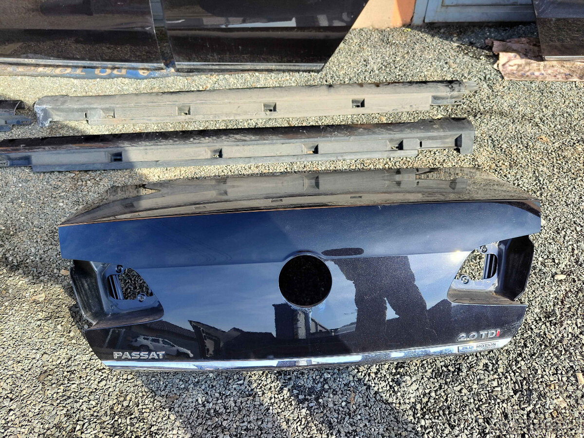 Karosářské díly Passat B7 sedan - černá LC9X - 5