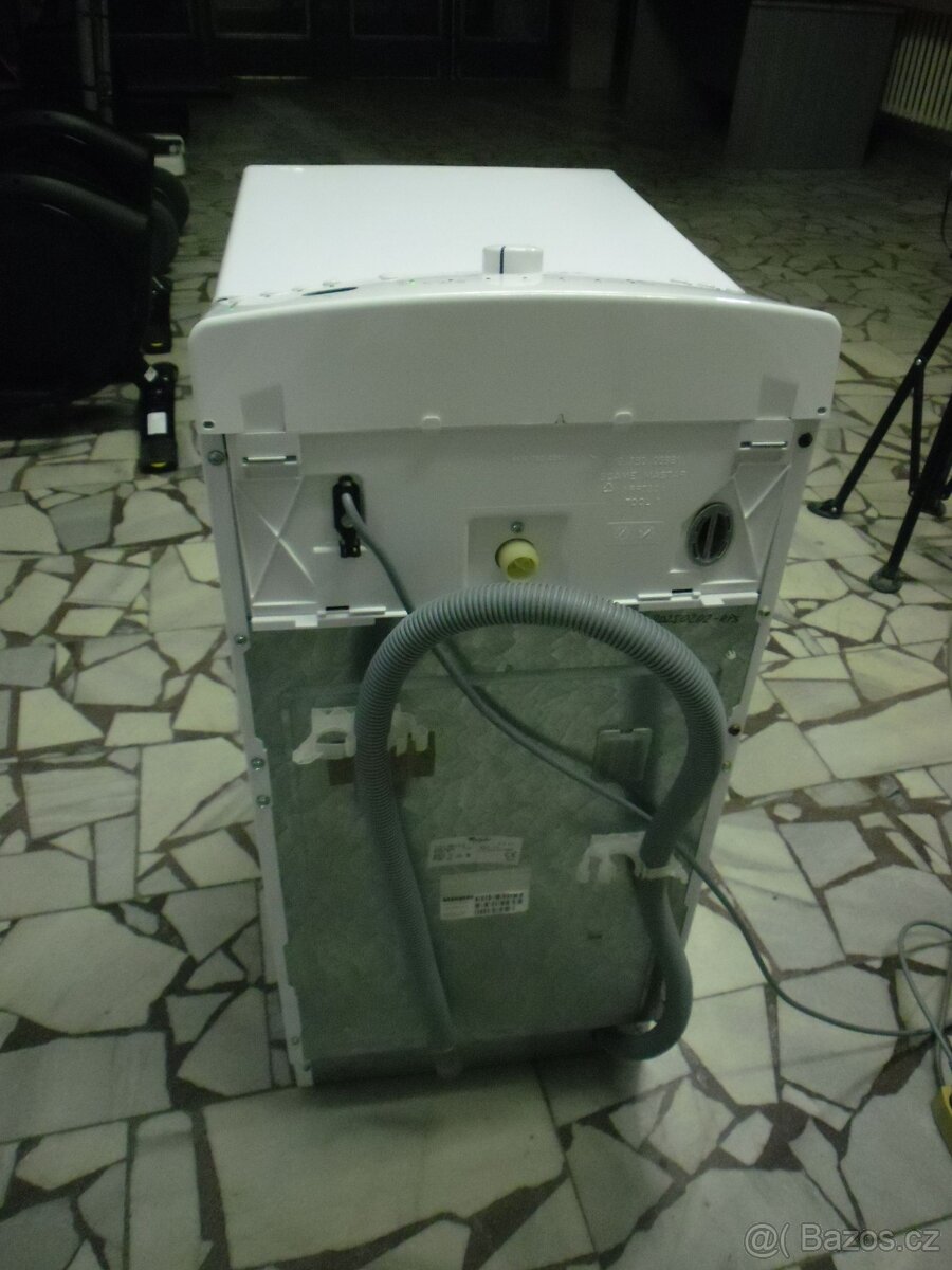 Prodáme pračku Whirlpool na 5 kg prádla, horní plnění - 5