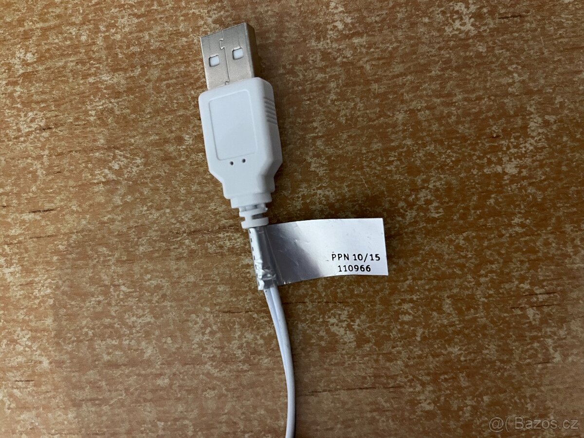 LED páska modrá - 5