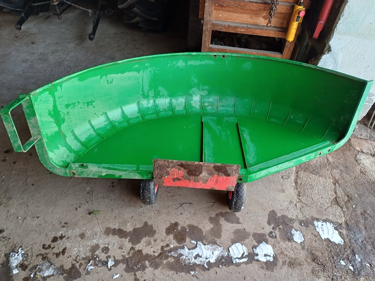 Zetor super blatníky, plechy motoru - 5