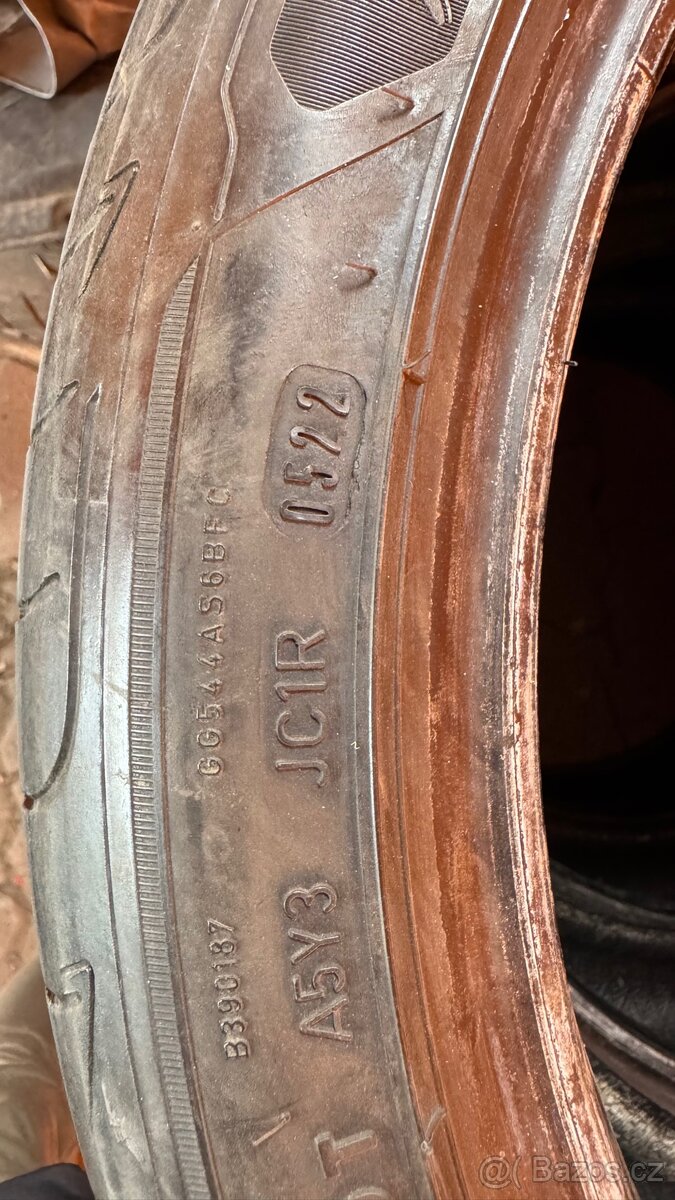 Letní pneu 205/45r18 - 5