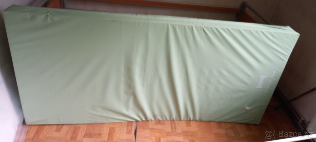 Polohovací elektrická postel - 5