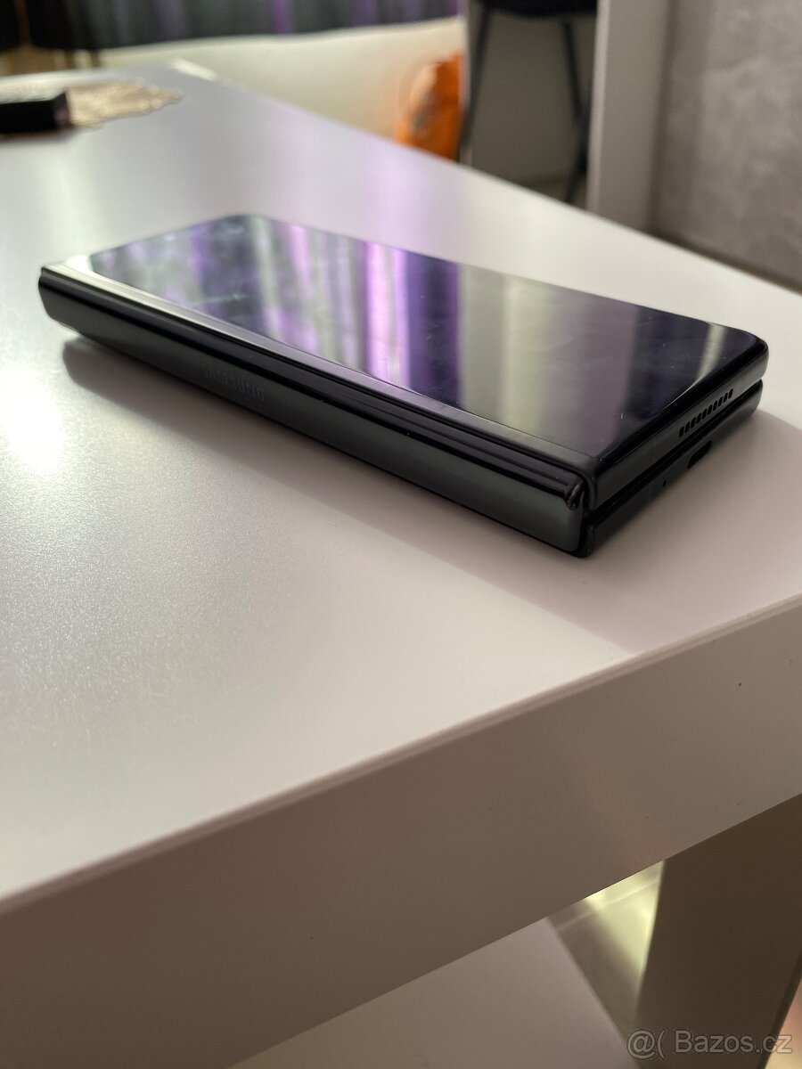 Samsung Galaxy Z Fold 3 - 5