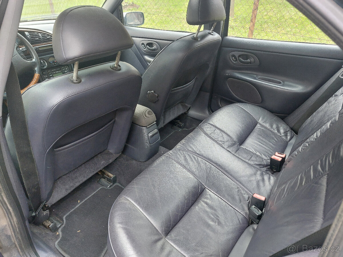 Ford Mondeo 2.5 Ghia MK2 - 5