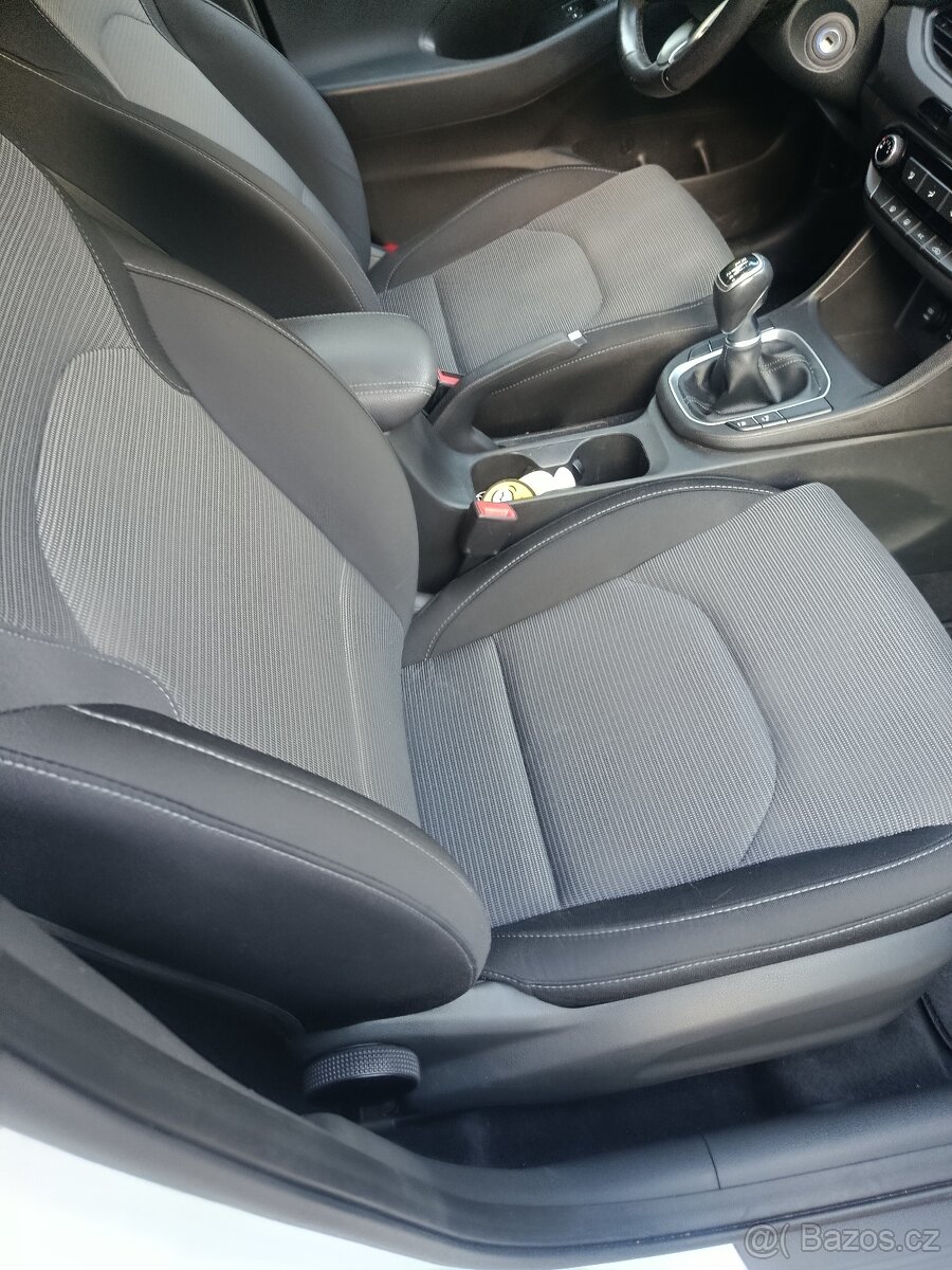 Hyundai i30 combi 1.0,88 kw r.v. 2017/11 - 5