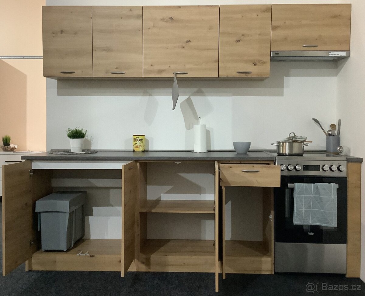 Nepoužitá moderní kuchyně MELÁNIE - 5