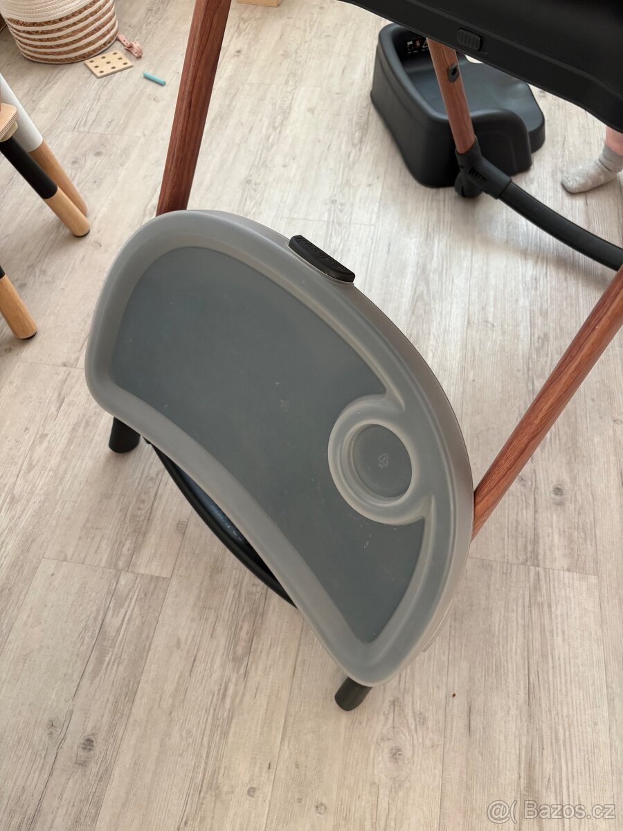 Maxi Cosi Jídelní židlička Minla Essential Grey - 5