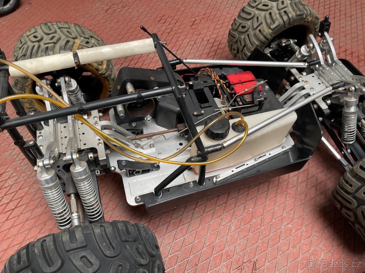 Monstertruck 1 : 5 benzin - 5