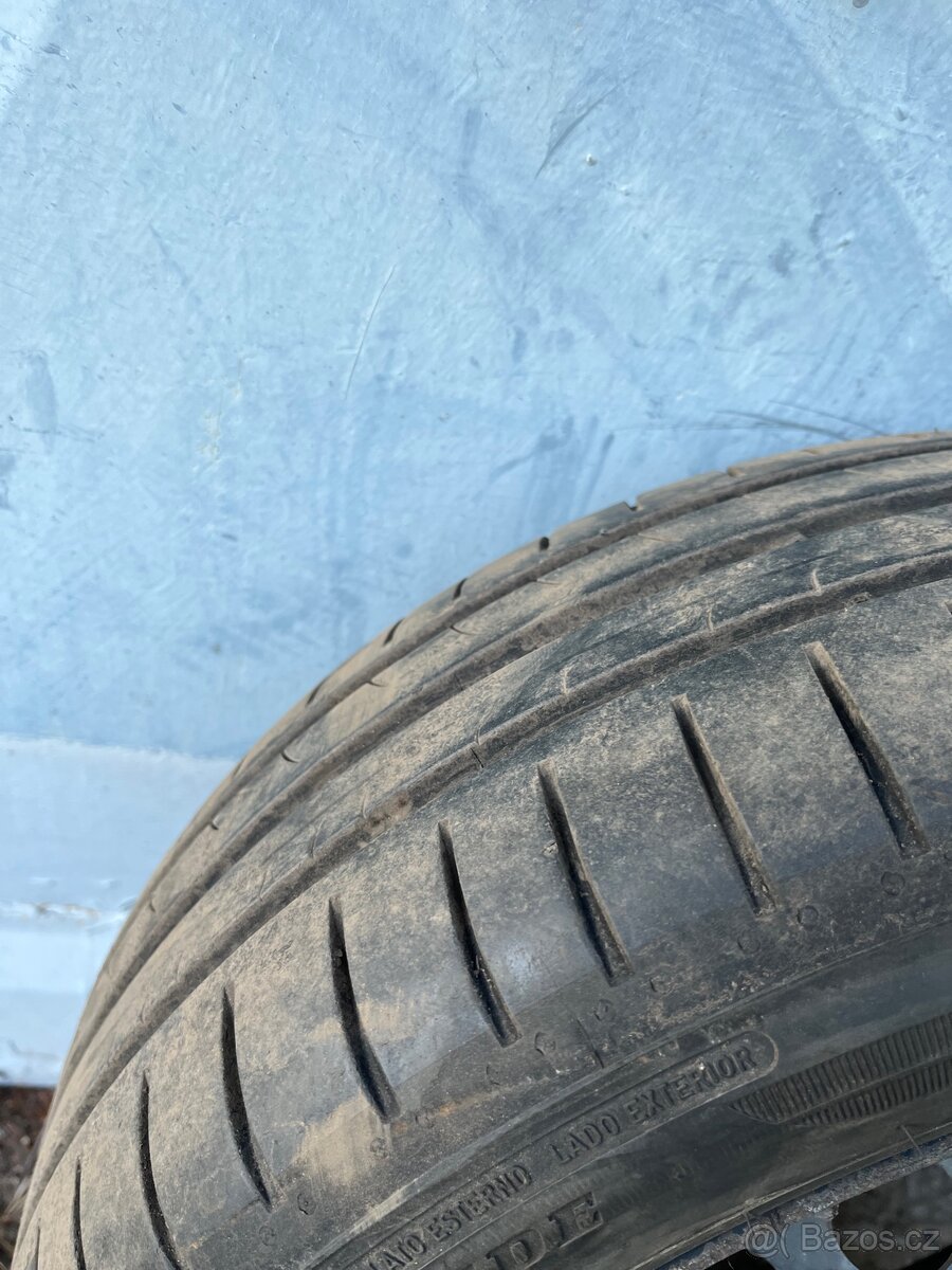 Rezervní kolo - pěkné zachovalé - 5