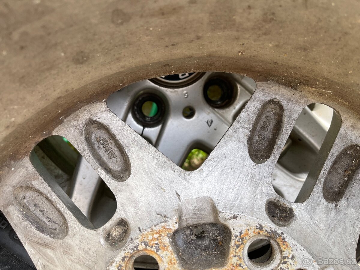 BMW ALU disky 15 - 5