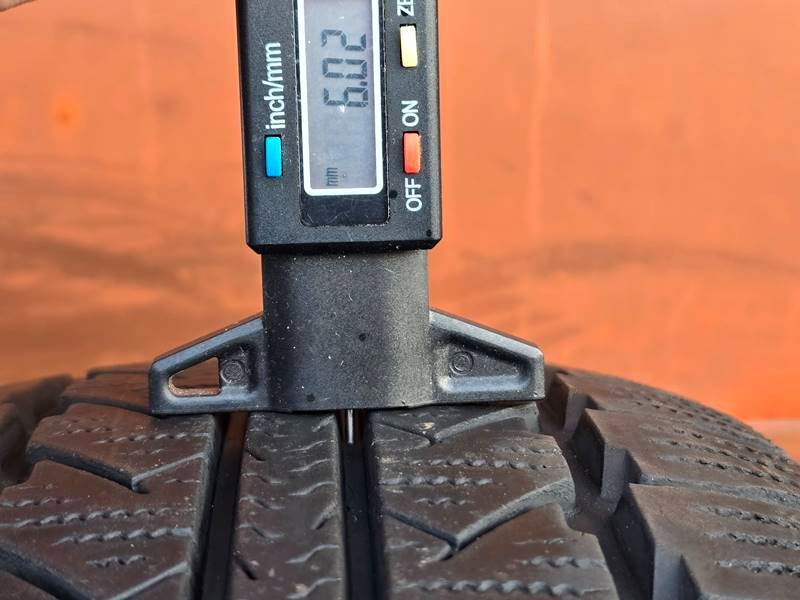 Zimní Barum 195/70/15C - 5