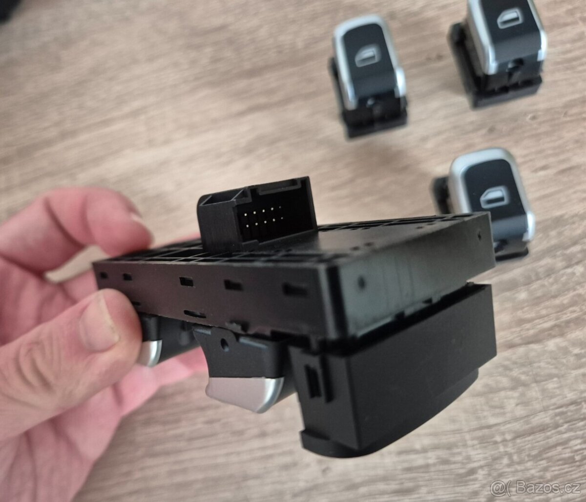 SADA VYPINACOV INTERIERU AUDI A4 A5 Q5 - 5