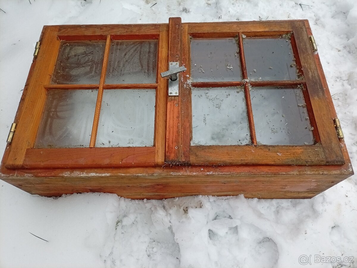 Dřevěné dveře, okno oboustranné - 5