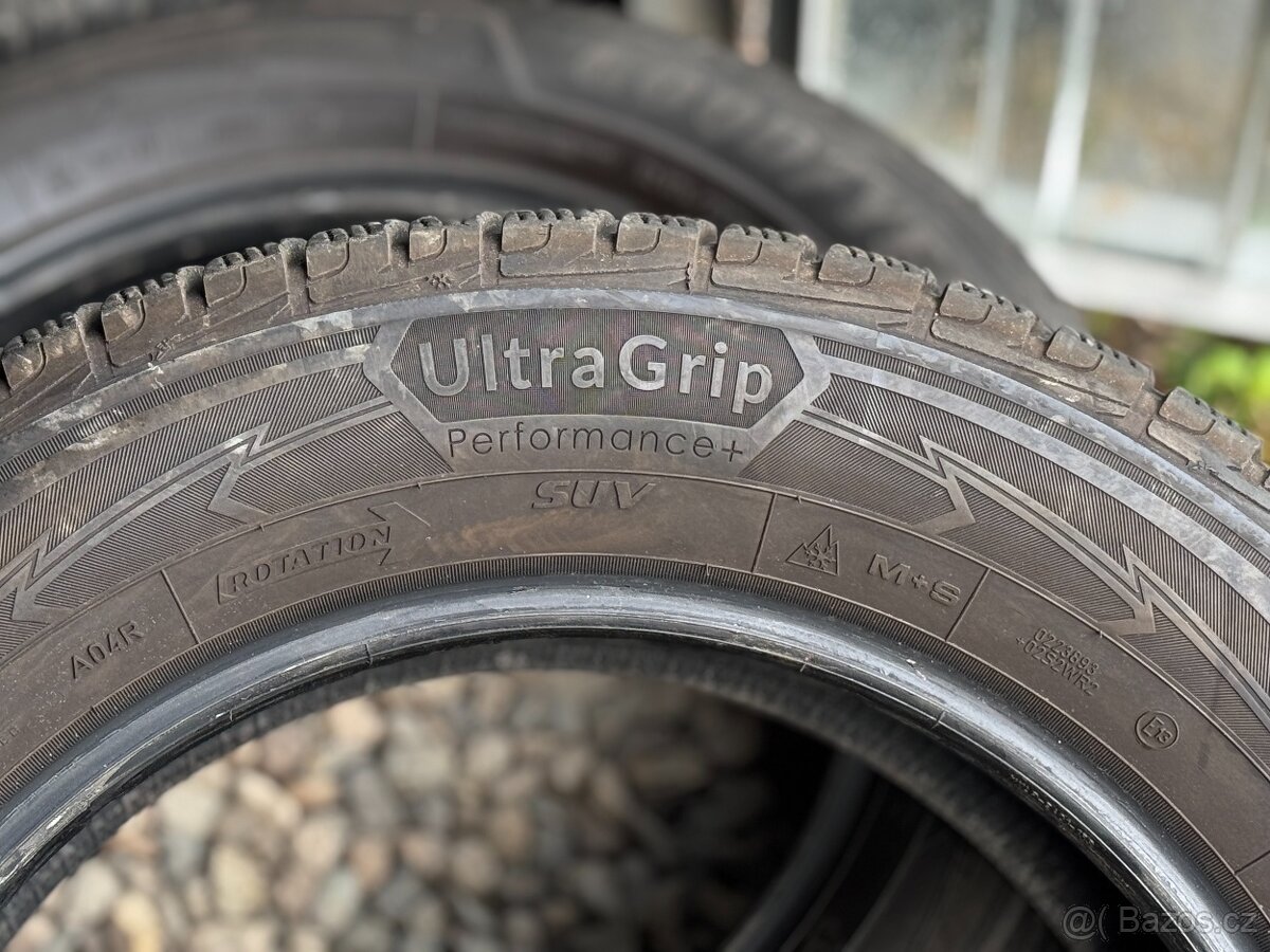 215/65/17 - Goodyear zimní pár pneu - 5