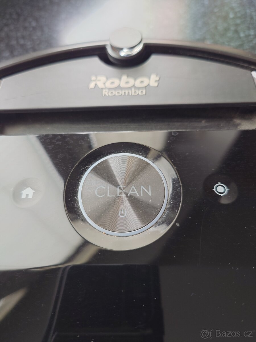 Robotický vysavač Roomba i7+ - 5