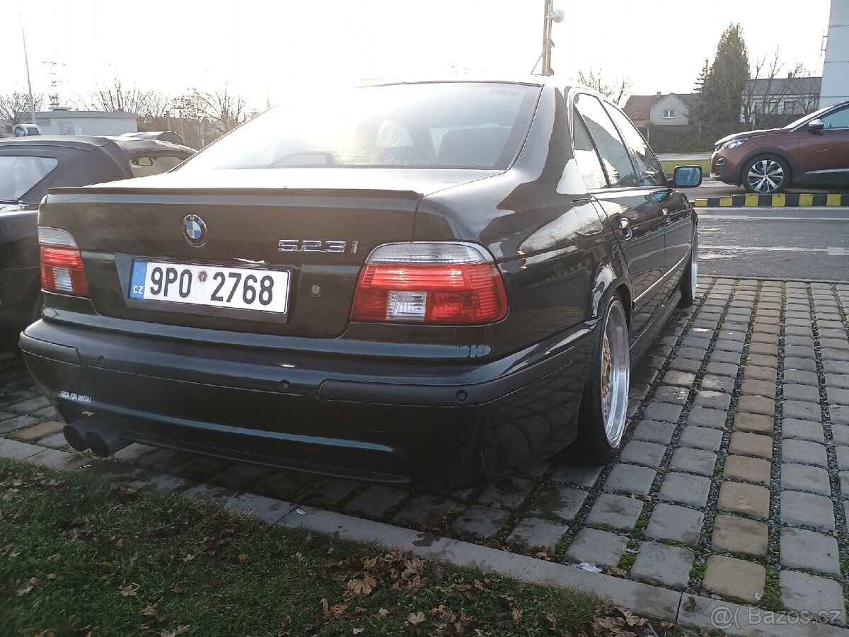 BMW e39 523i - 5