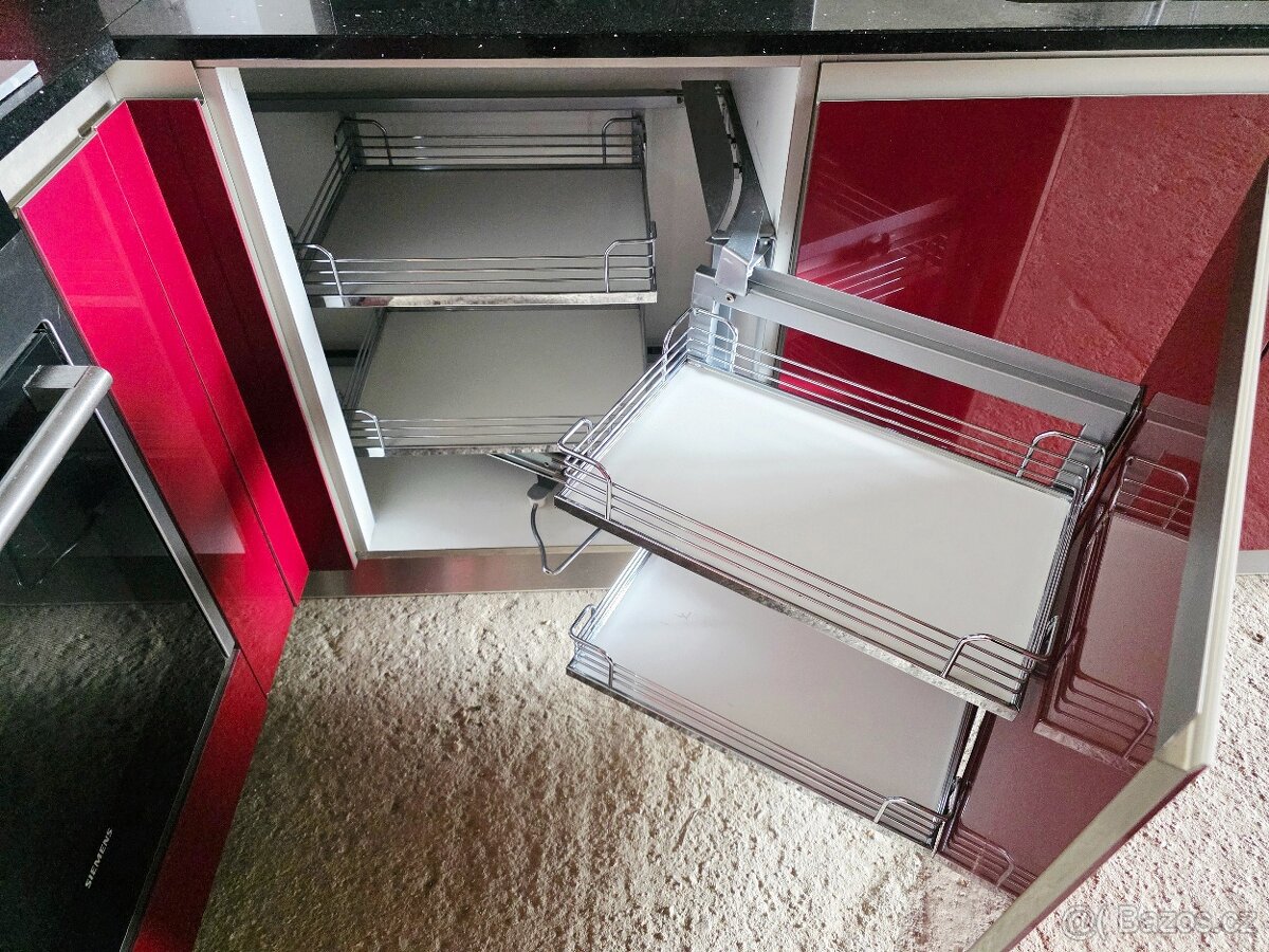 Kuchyňská linka se spotřebiči - 5