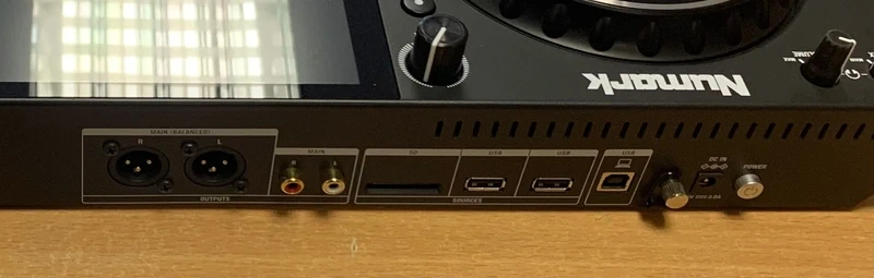 DJ kontroler Numark Mixstream Pro+ - 5