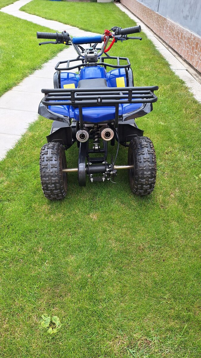 Dětská čtyřkolka