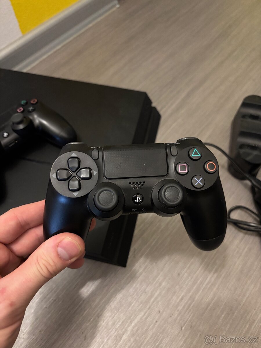 PlayStation 4 1TB, 2x DualShock, 4x hra - 5