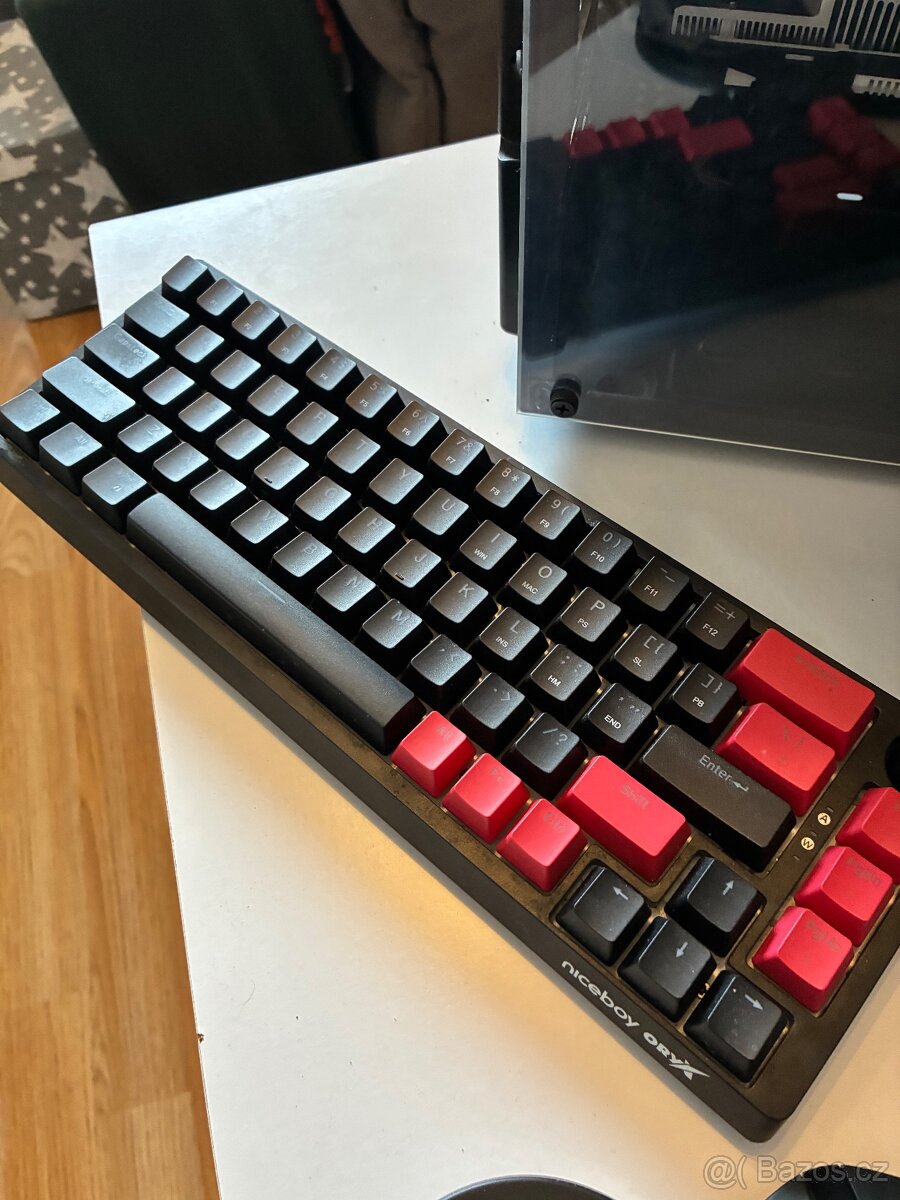 Herni počitač +příslušenství - 5