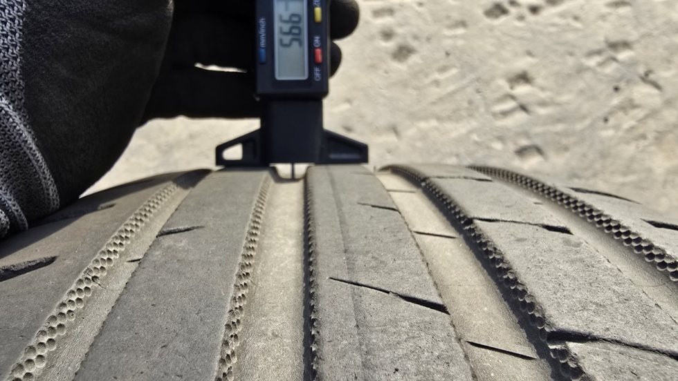 Letní pneu 225/45/18 Nokian - 5