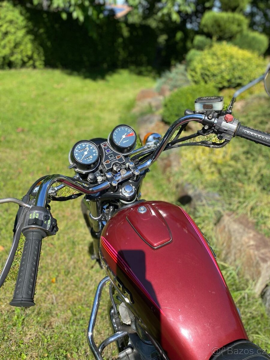 Honda CM400t - 5