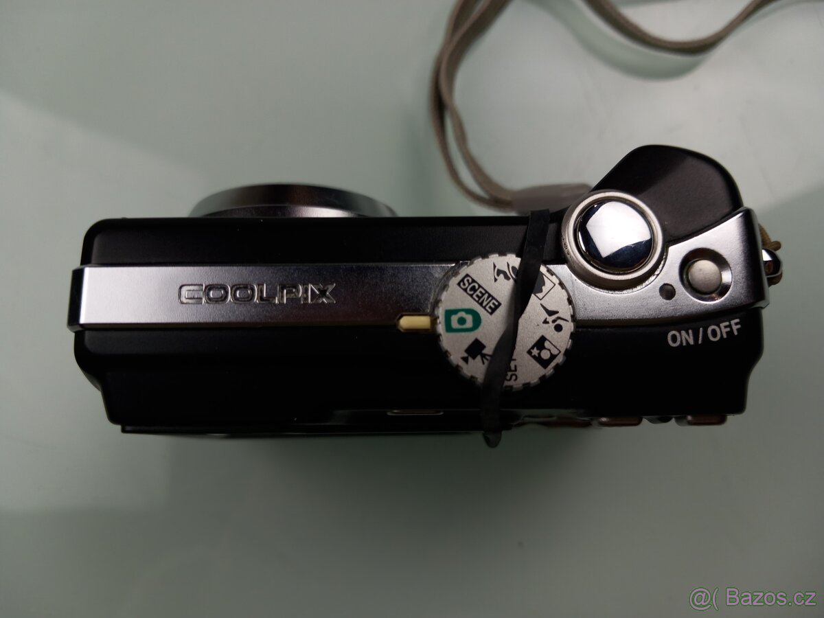 Nikon Coolpix 7900 - 5