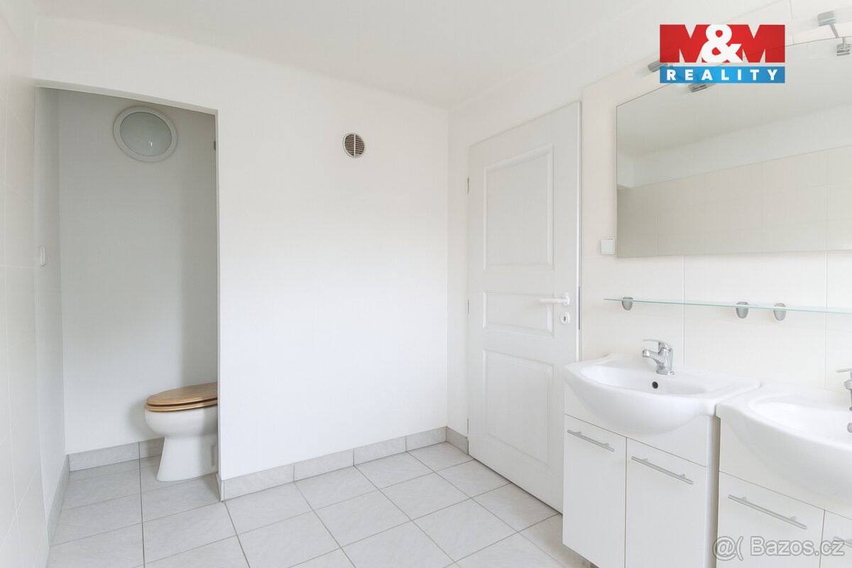 Pronájem komerčního objektu v Hradci Králové - 5