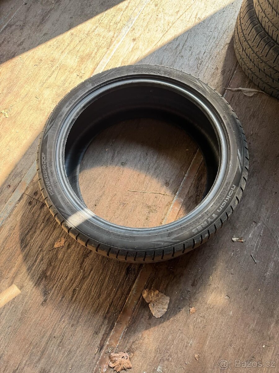 245/40/20 - 5