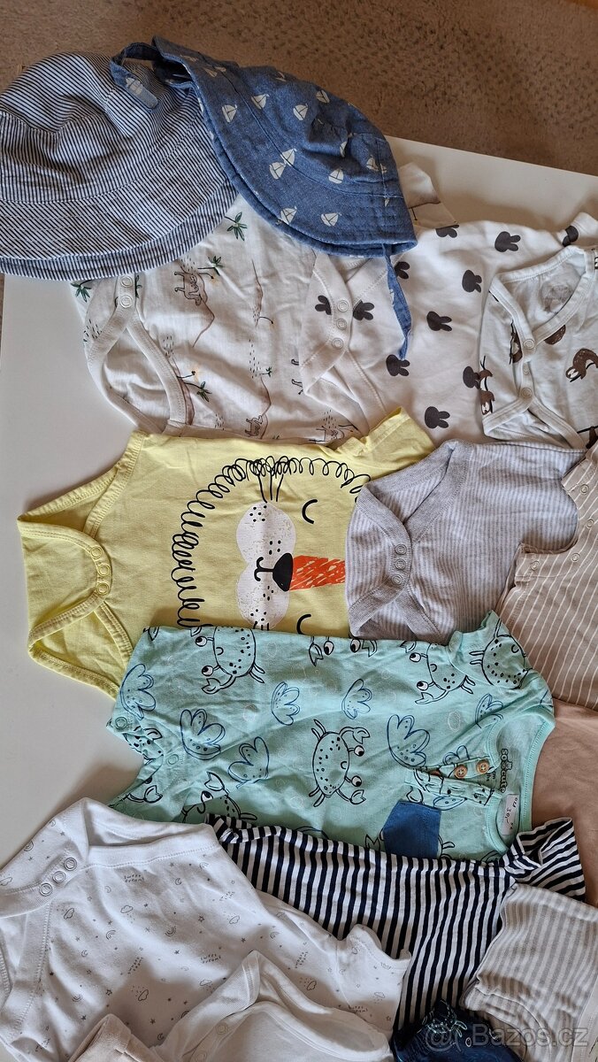 Velikost 68 pro věk 3-6 měsíců a 74 - 5