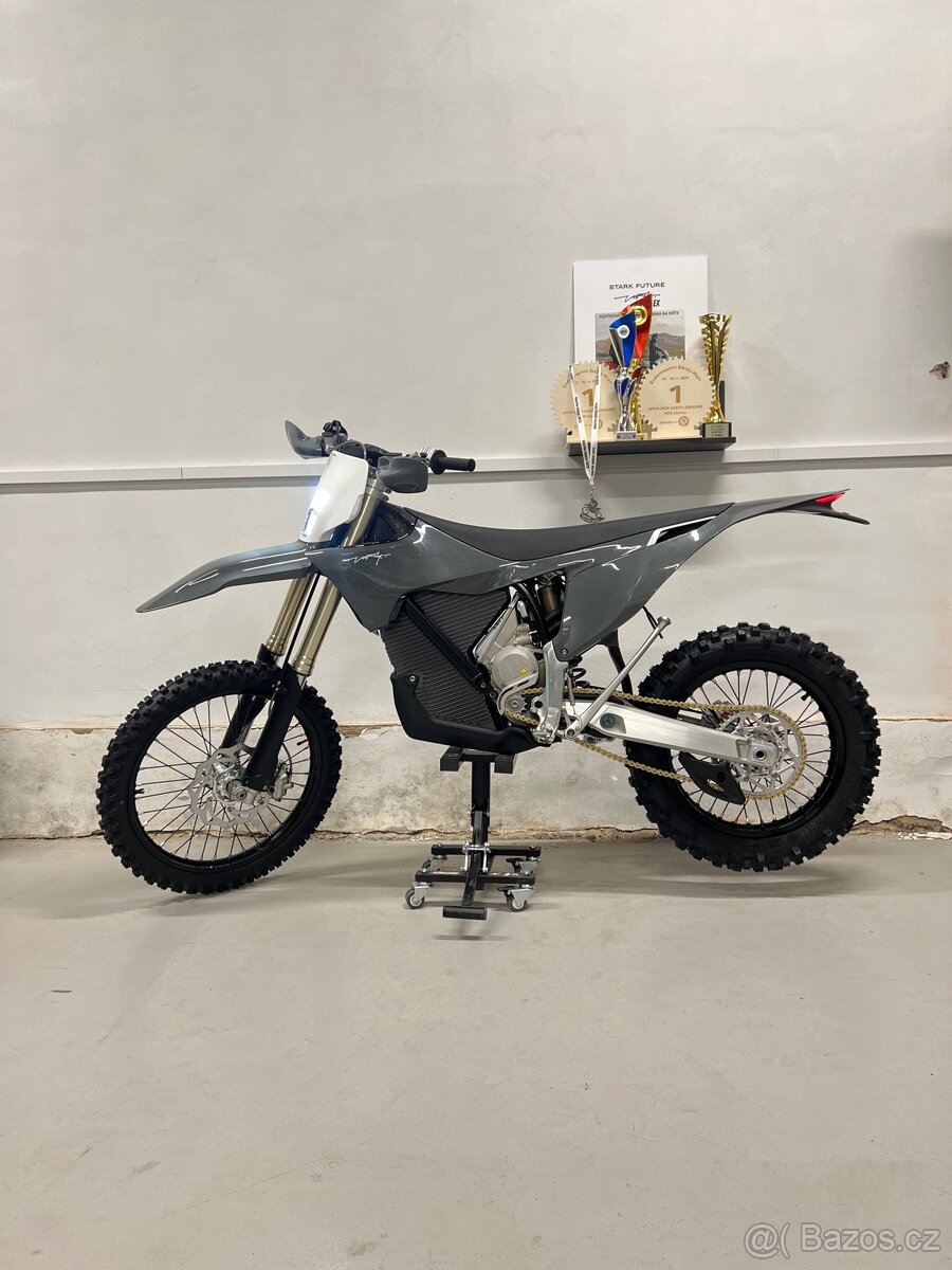Stark Varg EX Enduro 80hp 2025 ihned k dispozici