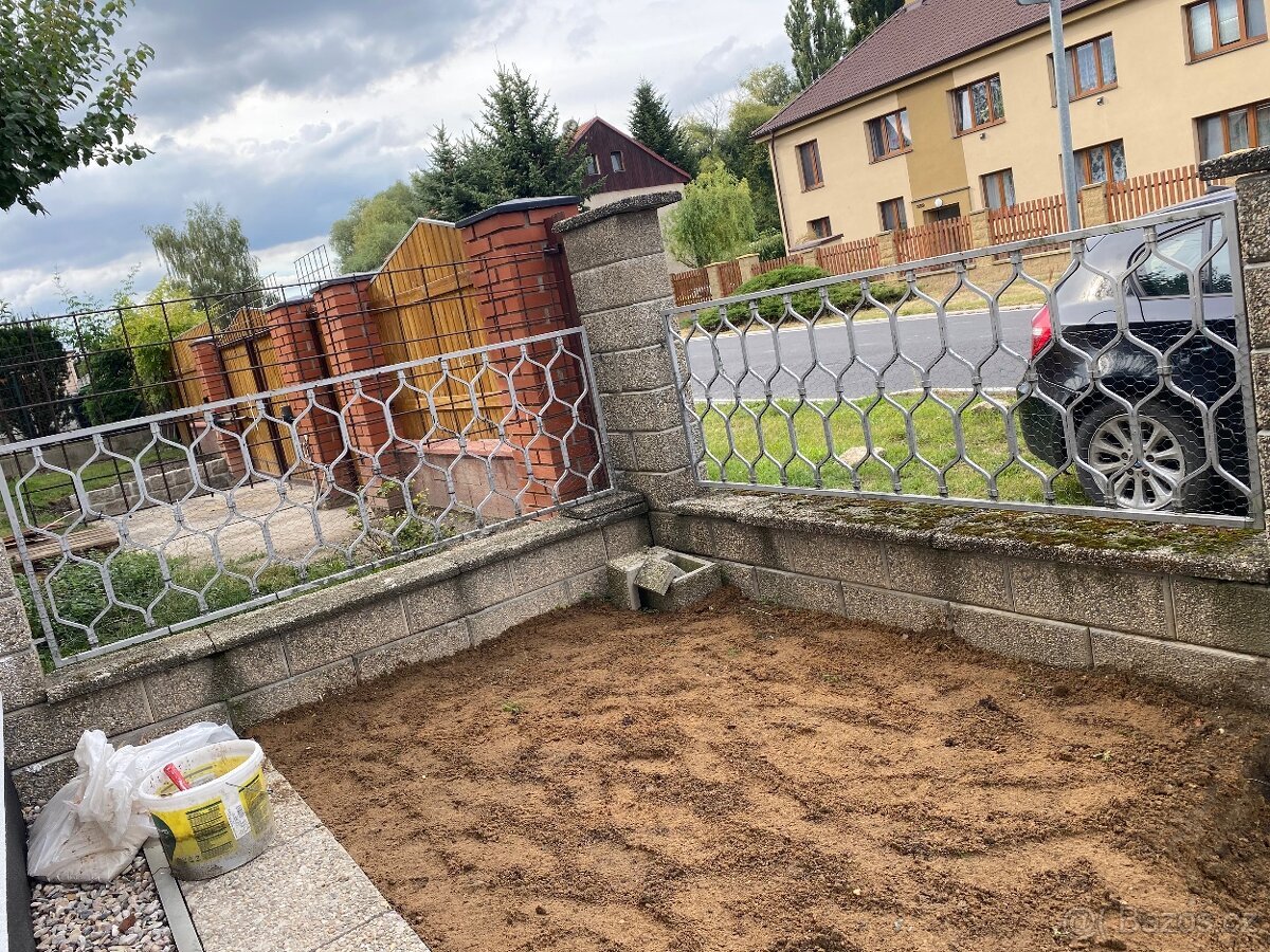 Branka s bránou + plot 4 kusy barva šedá materiál kov - 5