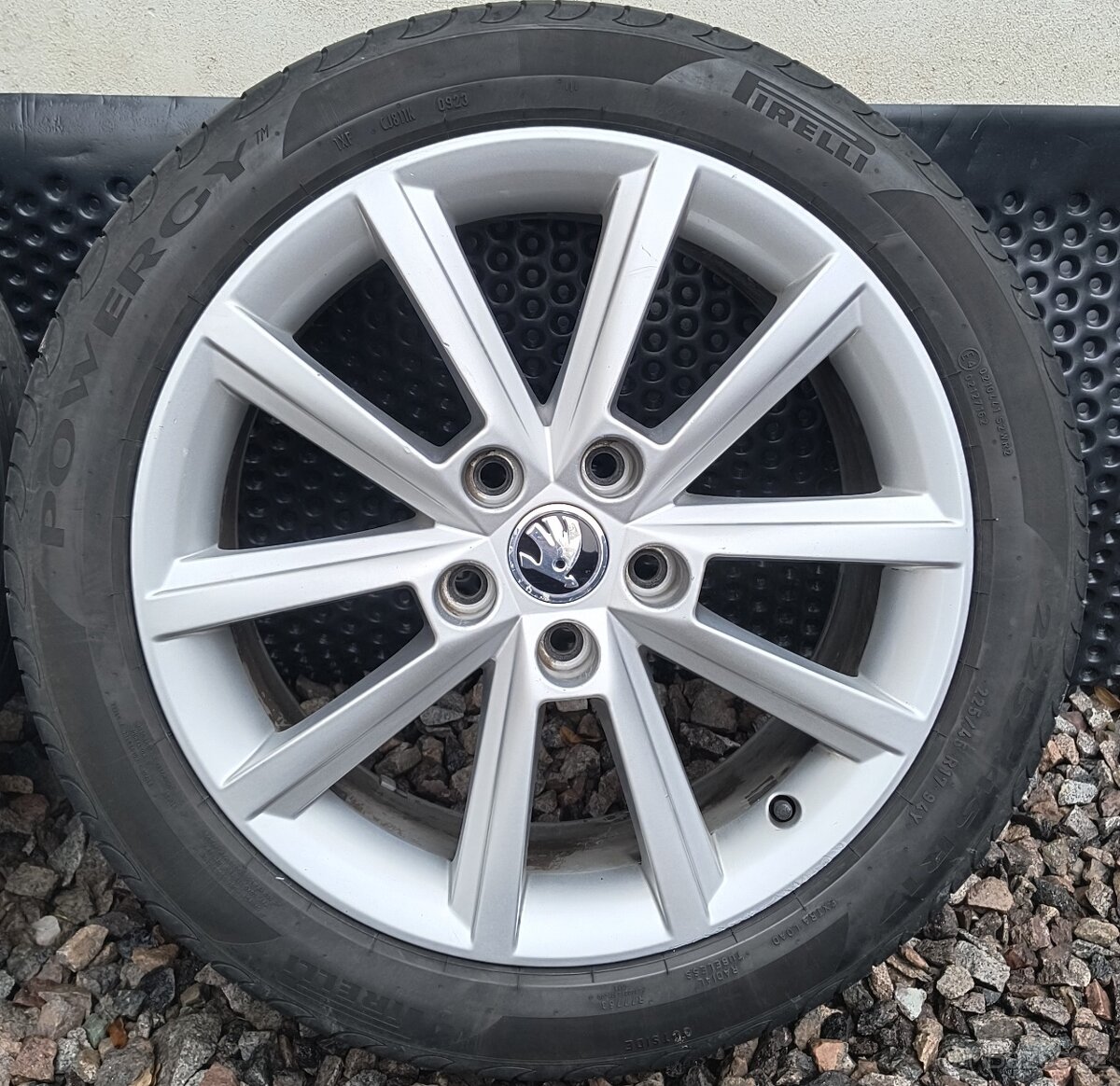 Alu kola škoda TERON R17" s pneu Pirelli - 5