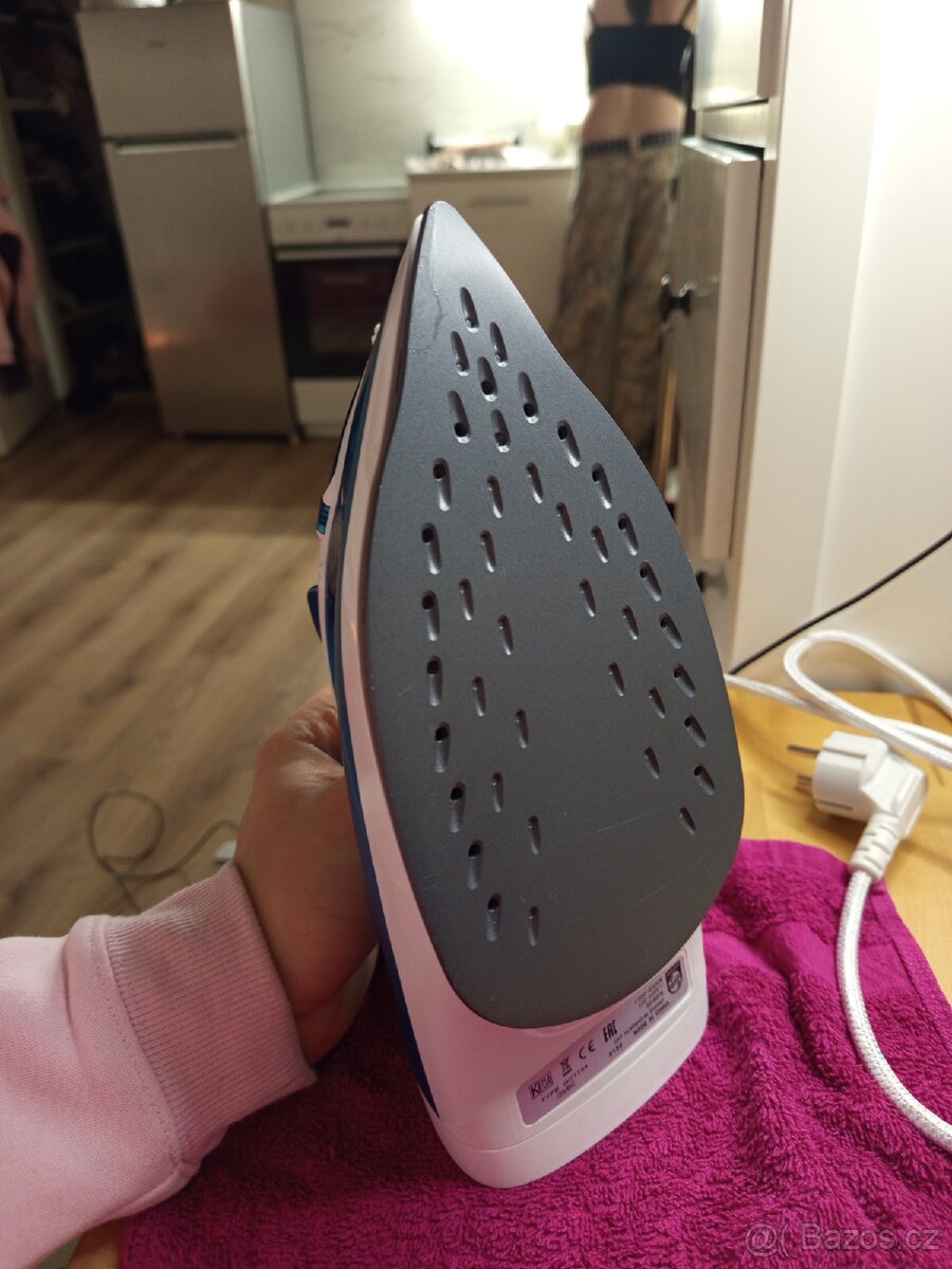 Žehlička - 200,- kč - 5