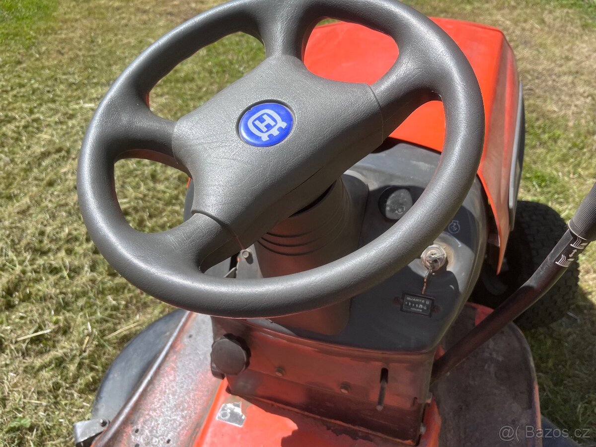 Zahradní traktor Husqvarna YTH 160 - 5