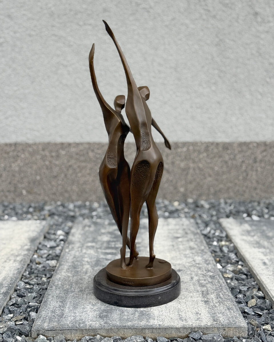 Bronzová socha Tančící pár moderní umělecká dekorace a dárek - 5