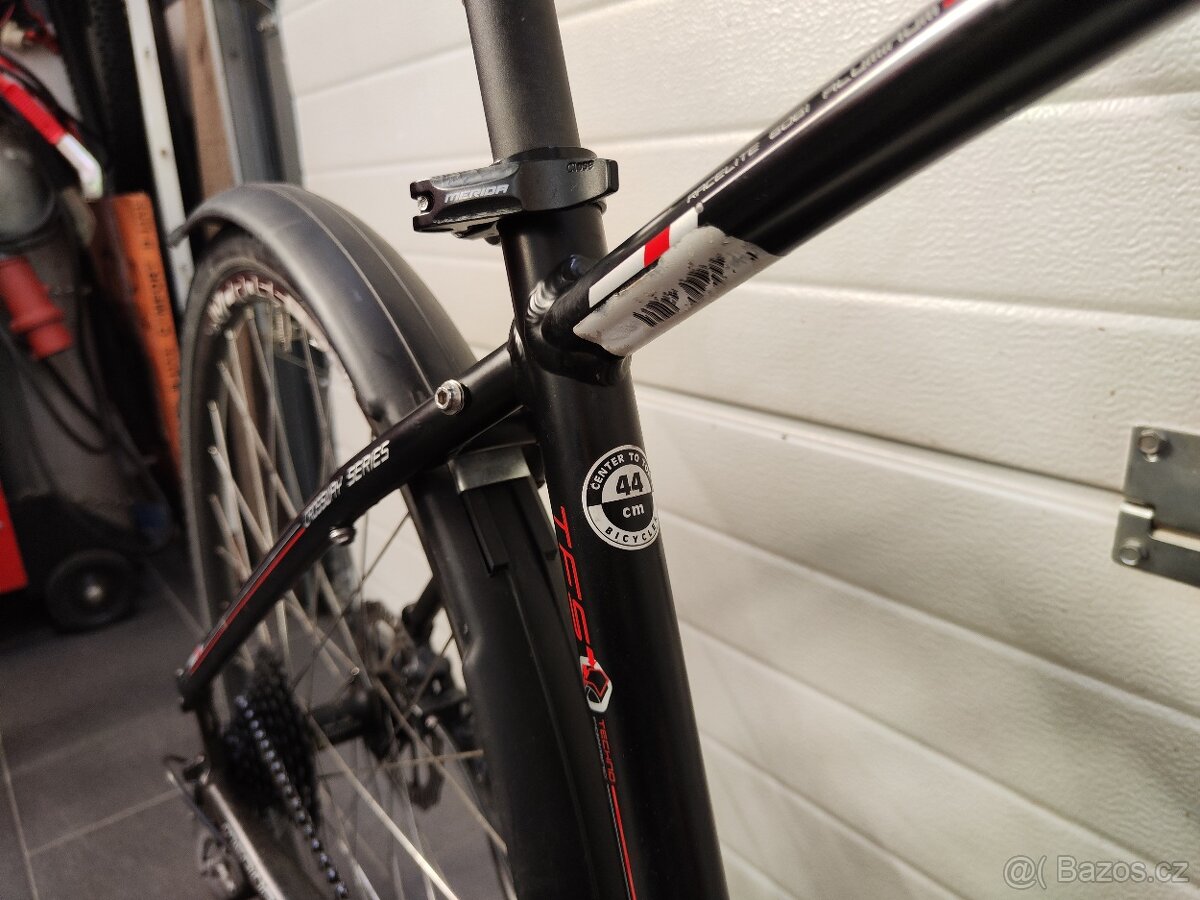 Merida crossway tfs300 - 5