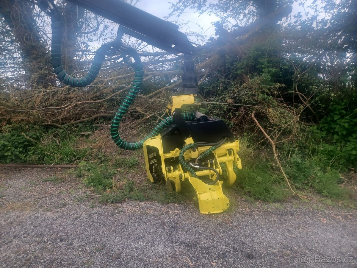 Harvestor JOHN DEERE 1070E - 5