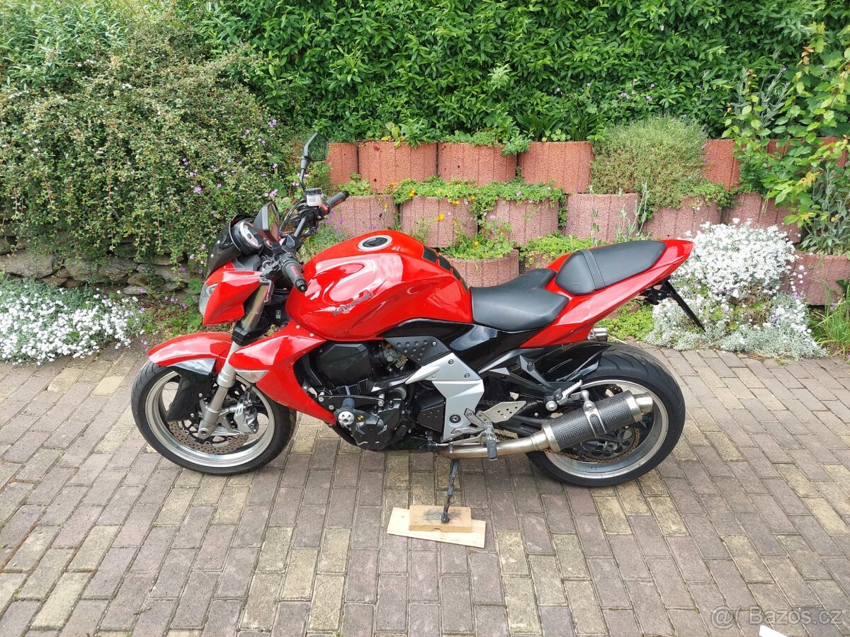 Kawasaki Z1000 - 5