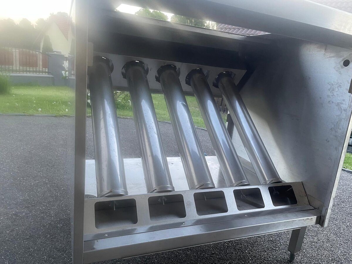 Nerezový stul s podavačem kelímků - 5